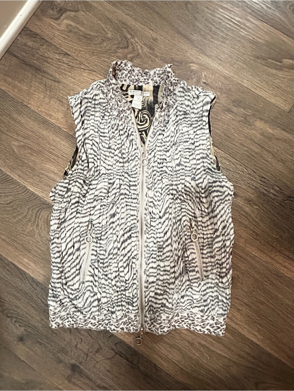 Alberto Makali Sleeveless Zip Front Tank